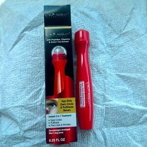 Skin nutrition with peptides vitamins & green tea extract